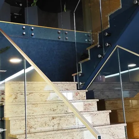 Lobby Hotel 4*