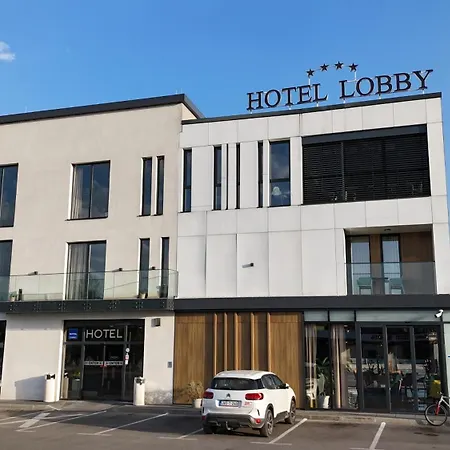 Lobby 4*